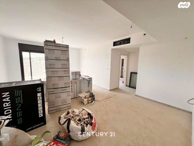 דירה, הרב אברהם זקן, מורדות ארנונה, ירושלים