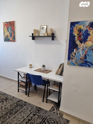 דירה, שרה, שער פלמר, תחנת רכבת השמונה, חיפה