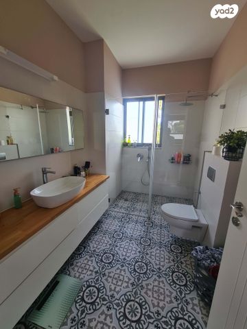 בית פרטי/ קוטג', מרכז פרדס חנה, פרדס חנה כרכור