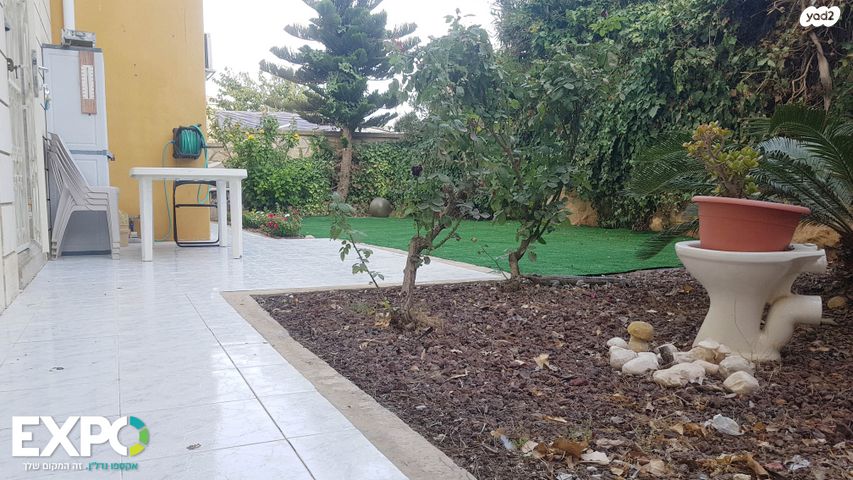 דירת גן, מוריה 18, רובע ה', אריאל