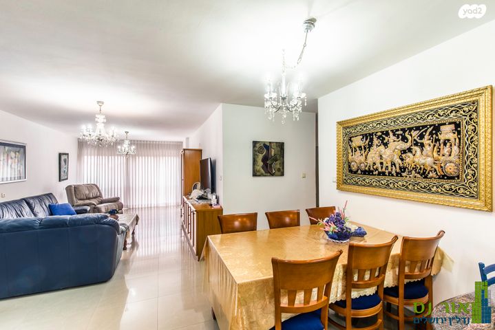 דירת גן, אליהו בית צורי, ארמון הנציב, תלפיות מזרח, ירושלים