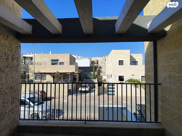 בית פרטי/ קוטג', אדם - גבע בנימין