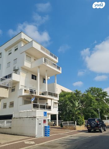 גג/ פנטהאוז, יצחק גרינבוים 12, עיר, מרכז העיר, נהריה