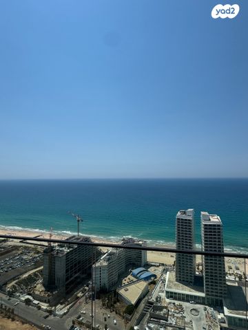 גג/ פנטהאוז, יצחק שדה, דרום מערב ותיק, בת ים