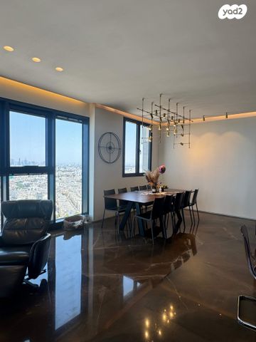 גג/ פנטהאוז, יצחק שדה, דרום מערב ותיק, בת ים