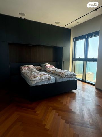 גג/ פנטהאוז, יצחק שדה, דרום מערב ותיק, בת ים