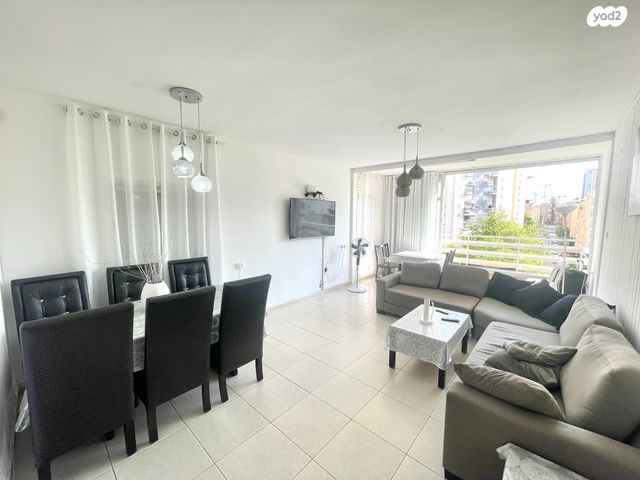 ברודצקי אשר 43