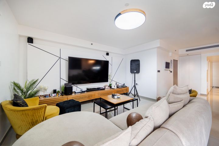 גג/ פנטהאוז, מבצע דקל 17, נווה גן, פתח תקווה