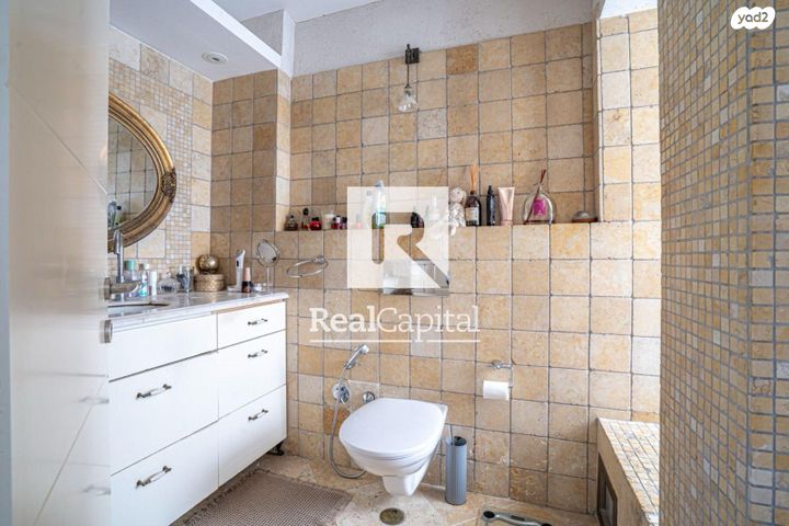 גג/ פנטהאוז, אלון, רמת השרון