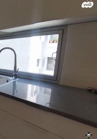 דירה, וייצמן, עיר, מרכז העיר, נהריה