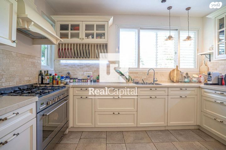 גג/ פנטהאוז, אלון, רמת השרון