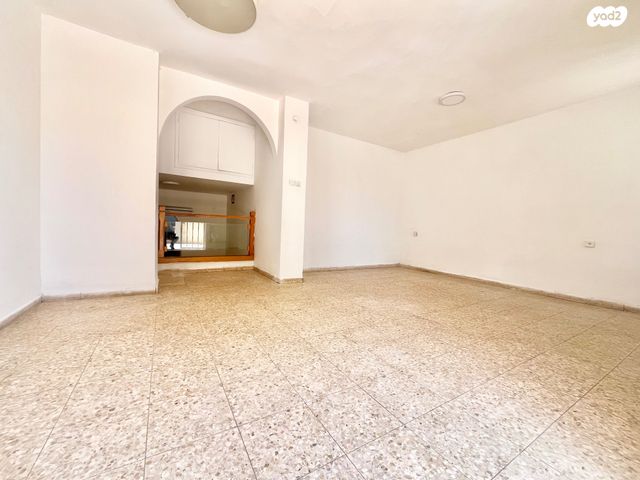 דירת גן, הרב יוסף חיים שרים, רמת שרת, ירושלים