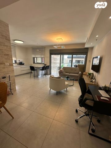 רמז, מערב ותיק