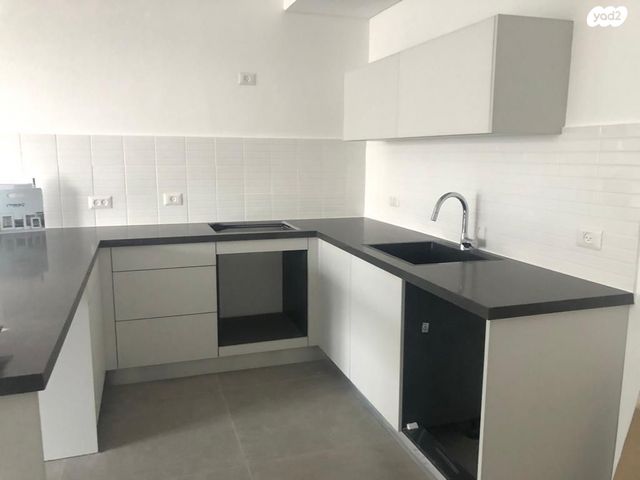 דירה, קרית אונו