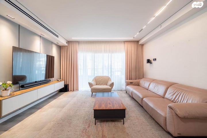 דירה, משה סנה 41, פתח תקווה