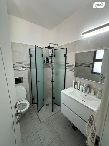 דירה, רמז, מערב ותיק, ראשון לציון