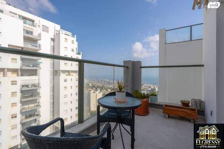 גג/ פנטהאוז, חנה סנש 22, רמת הדר, חיפה