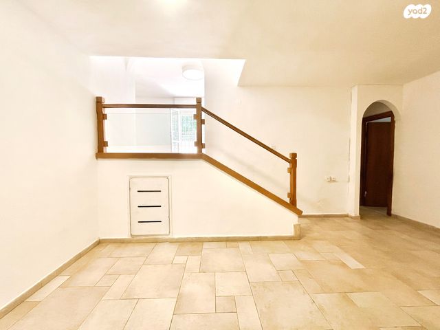 דירת גן, הרב יוסף חיים שרים, רמת שרת, ירושלים