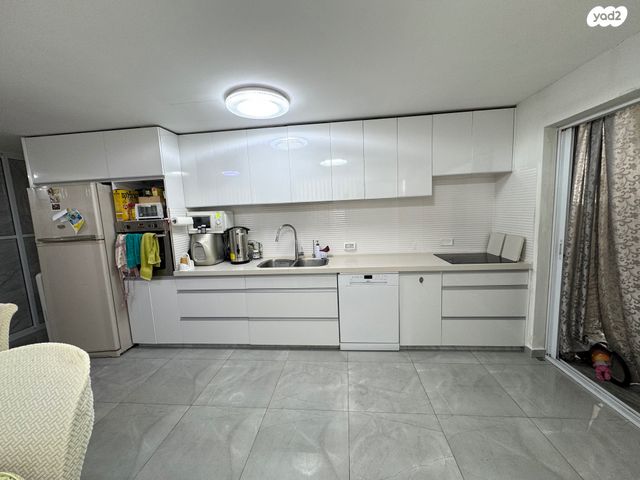 הרב יצחק נסים 