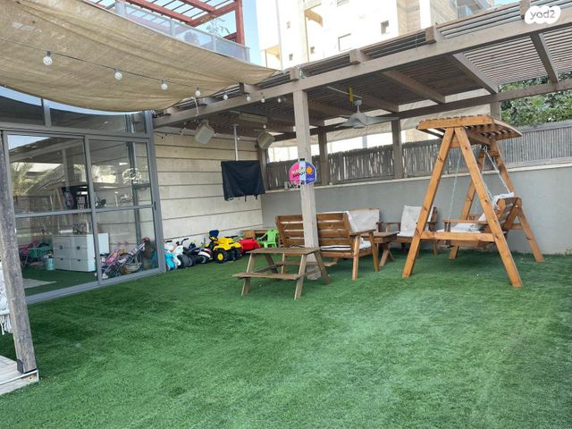 דירת גן, נתיבות