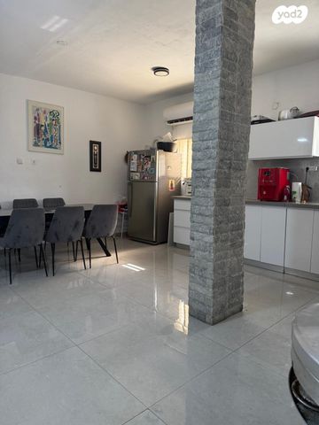 דירה, שדרות בן גוריון, מרכז העיר, סביניה, הוותיקה, קרית ביאליק