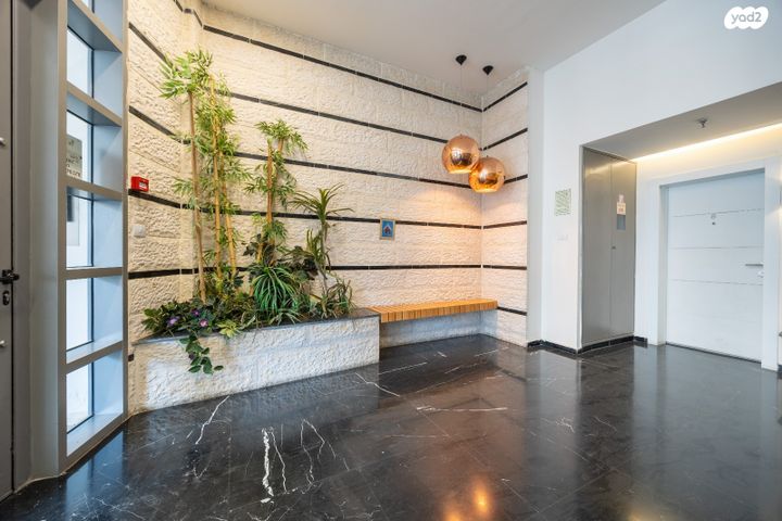 דירת גן, גרשון אבנר, ארמון הנציב, תלפיות מזרח, ירושלים