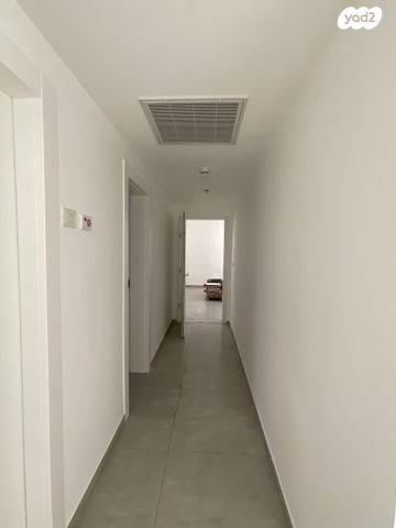 דירה, אמנון ליפקין שחק 10, נוף הטיילת, נתניה