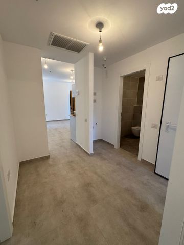 דירה, תוצרת הארץ 2, נחלת יצחק, תל אביב יפו