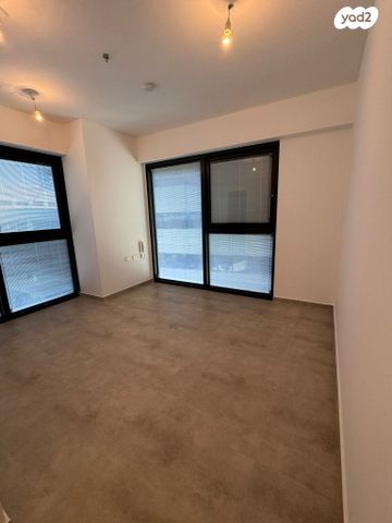 דירה, תוצרת הארץ 2, נחלת יצחק, תל אביב יפו