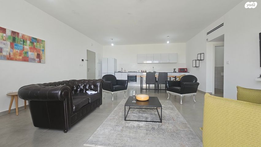 דירה, לבונה, כפר ורדים