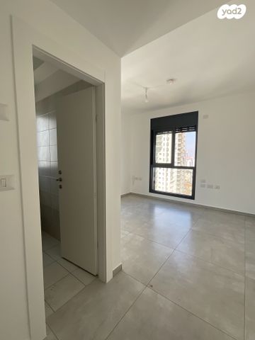 דירה, אמנון ליפקין שחק 10, נוף הטיילת, נתניה