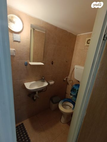 דירת גן, צוריאל