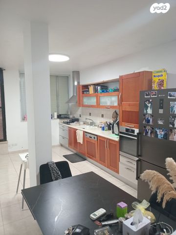 דירה, שער ציון, קרית שרת מערב, חולון