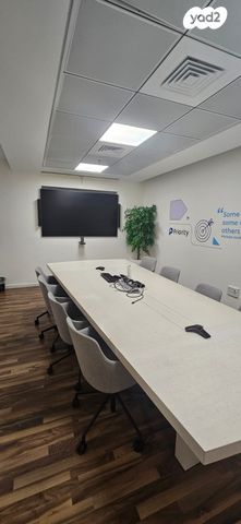 משרדים, דרך השלום 17, נשר