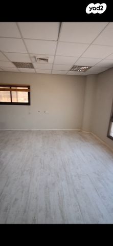 משרדים, דרך העצמאות, חיפה