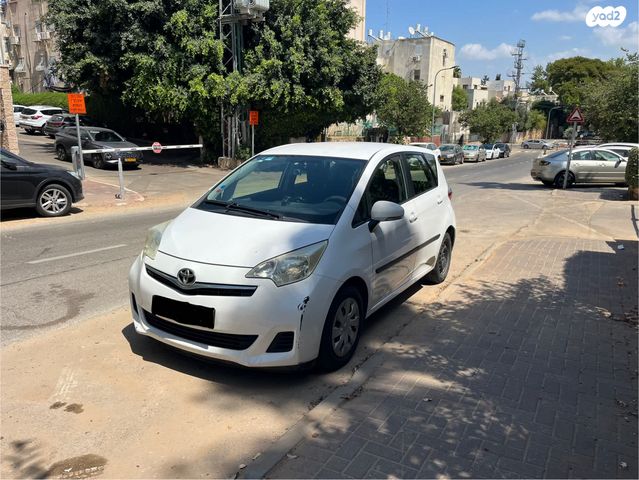 מודעת רכב טויוטה ורסו-S