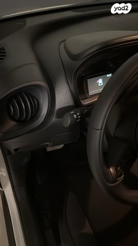 טויוטה אייגו X