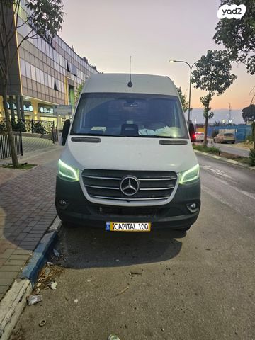 מודעת רכב מרצדס-בנץ ספרינטר