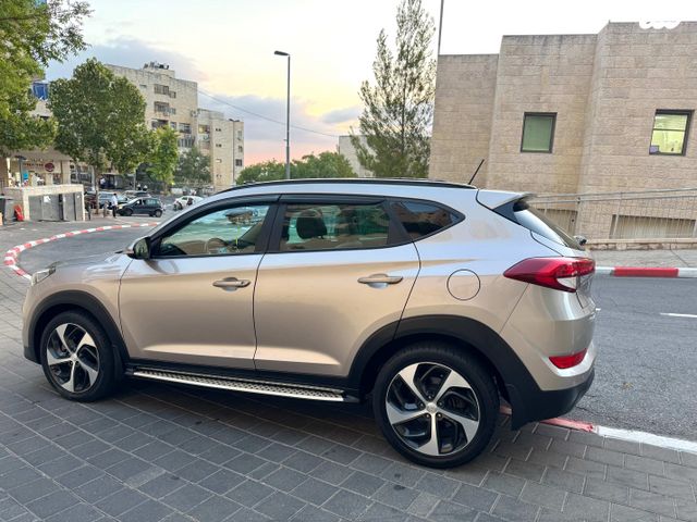 יונדאי טוסון