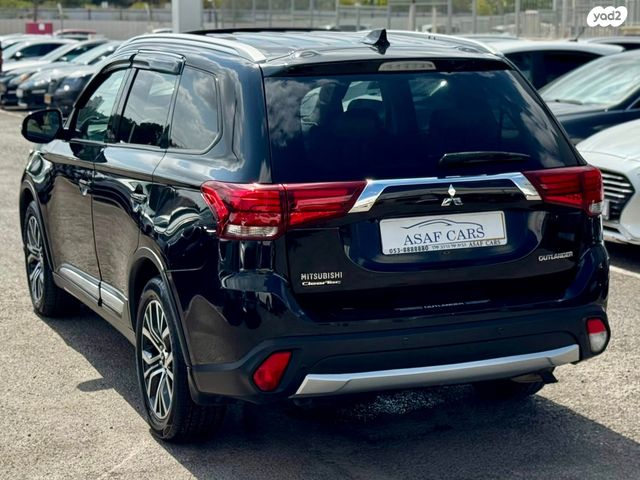 מיצובישי אאוטלנדר