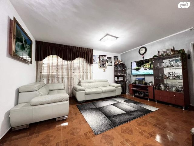 דירה, שדרות מלכי ישראל 155, הקוממיות, קרית גת