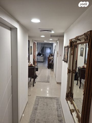 גג/ פנטהאוז, חיים בר לב 5, גן מוטה גור, עכו