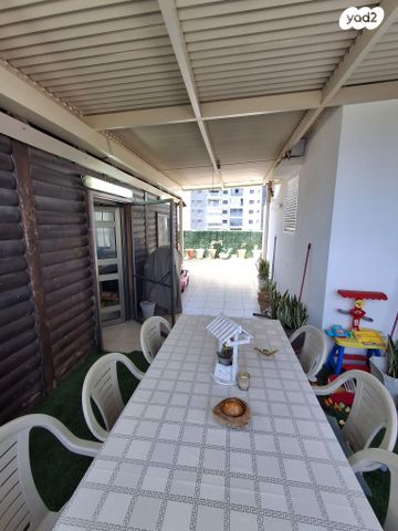 גג/ פנטהאוז, חיים בר לב 5, גן מוטה גור, עכו