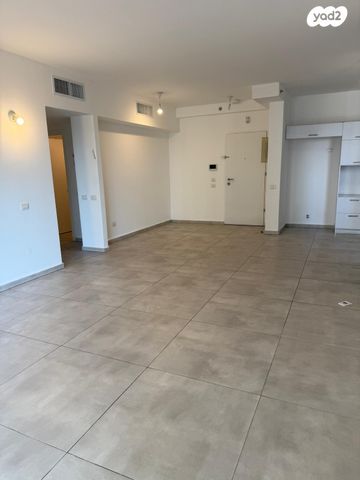 דירה, יצחק שמיר 14, רמת הדר, גבעת שמואל