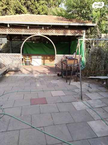 בית פרטי/ קוטג', הורדים 29, בית יצחק שער חפר, בית יצחק שער חפר