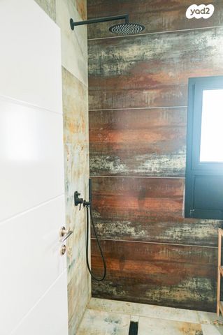 יחידת דיור, יוסף טרומפלדור 19, שיכון ב', קרית שמונה