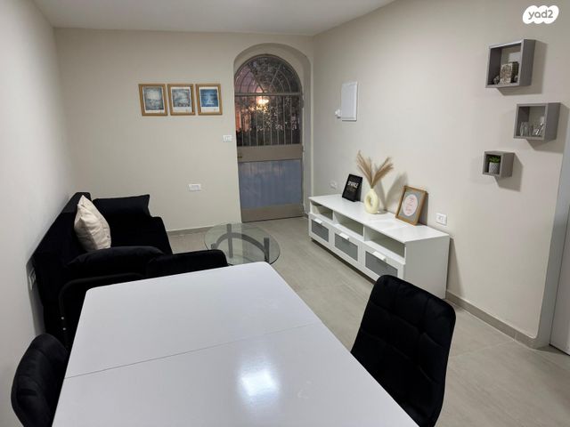 דוד פ. מרץ 26