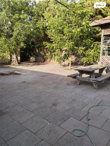 בית פרטי/ קוטג', הורדים 29, בית יצחק שער חפר, בית יצחק שער חפר