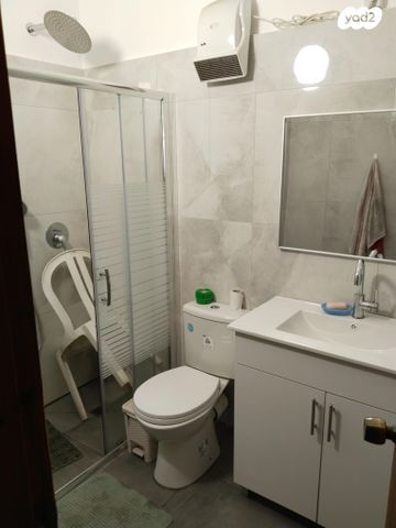 בית פרטי/ קוטג', הורדים 29, בית יצחק שער חפר, בית יצחק שער חפר