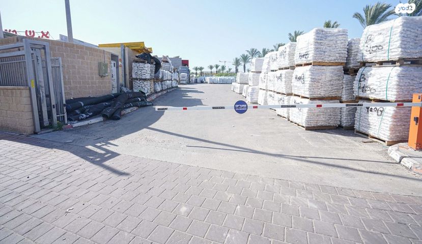 מחסנים, האקליפטוס 1, פארק תעשיות עמק חפר, פארק תעשיות עמק חפר